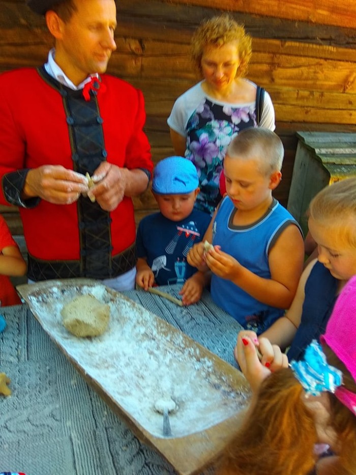 35434944_2079649645646972_4586218382780530688_n