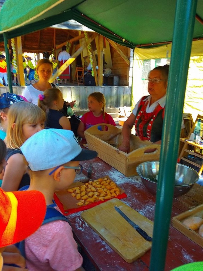 35476220_2079653048979965_9200361448918745088_n