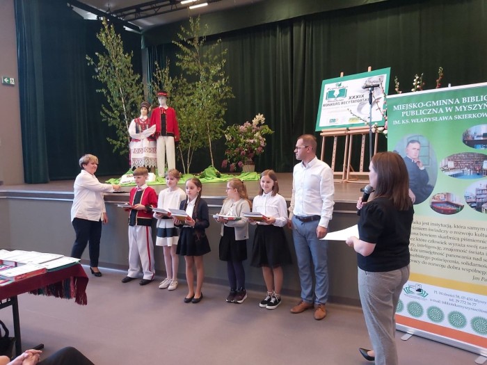 281870763_2047478855436134_2235515055240790293_n