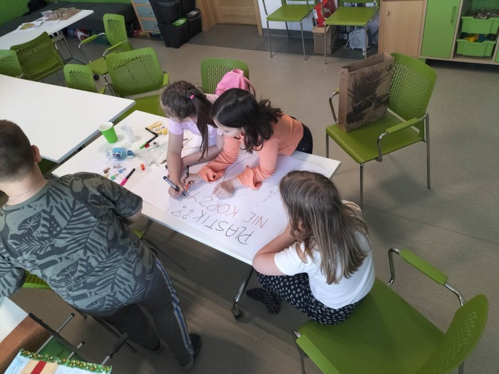 343079956_195886156545344_1769459954885688518_n