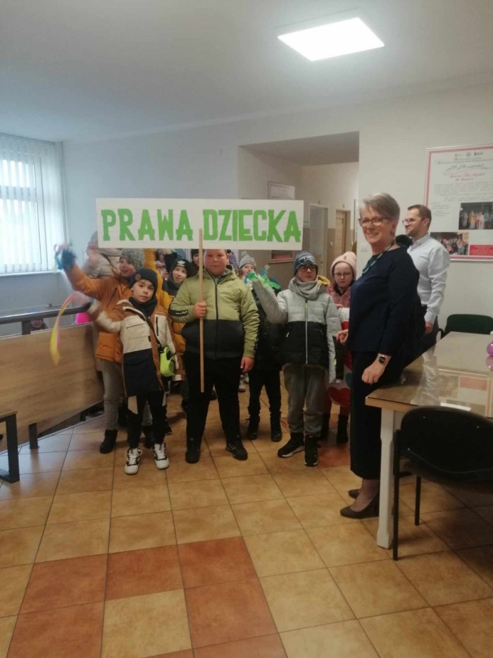 376574660_884281973258076_6130220412982459468_n