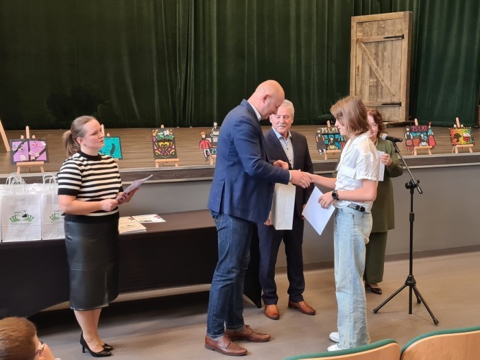 700x450-towidth-90-20241009_101658