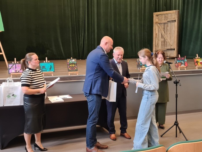 700x450-towidth-90-20241009_101807