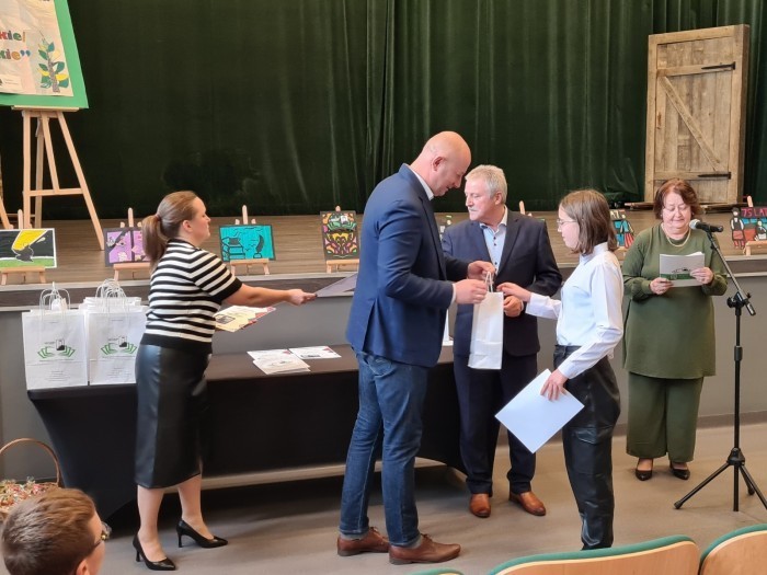 700x450-towidth-90-20241009_102023