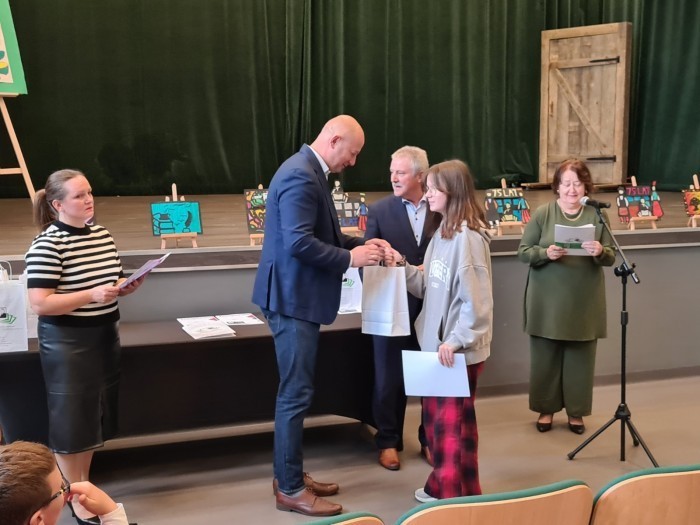 700x450-towidth-90-20241009_102129